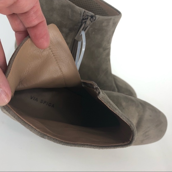 Via Spiga light green suede ankle boots size 7(12) - Picture 7 of 8